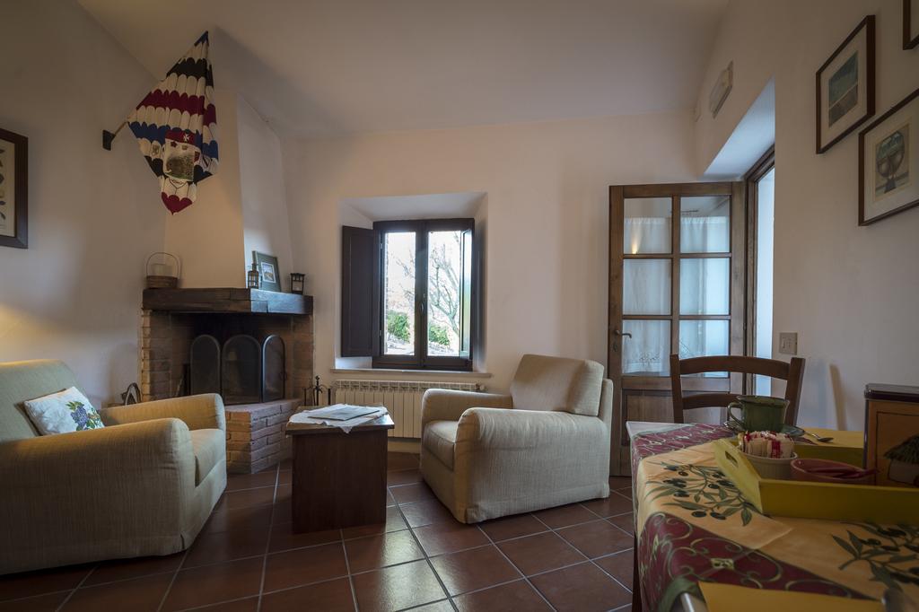 Gasthaus Collelungo Castellina in Chianti Exterior foto